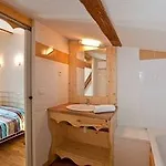 Les Balcons De Recoin -