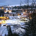 Les Balcons De Recoin - Hotel