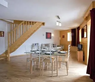 Les Balcons De Recoin - Hotel apartamentowy